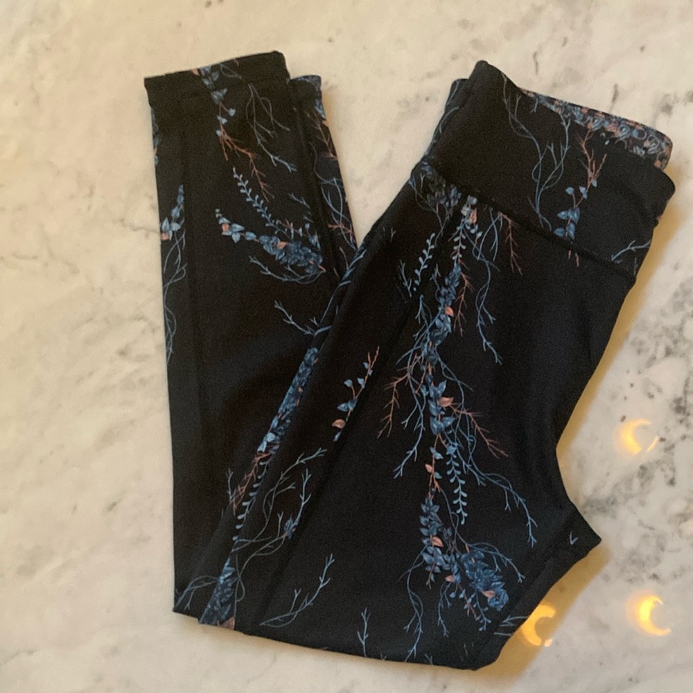 Sweaty Betty Reversible Floral Leggings Medium